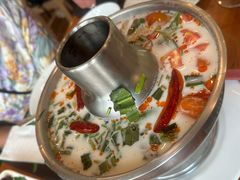 -Chom Cafe and Restaurant