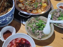 -大众跷脚牛肉馆·非遗传承单位(峨眉山店)