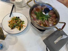 -香山湖家家宴(中山陵店)
