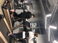 器械区-CXFIT 陈徐健身工作室(凯旋店)
