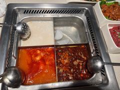 -海底捞火锅鲜切牛肉主题店(长寿路店)