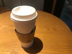 -星巴克(杭州西湖银泰1F店)