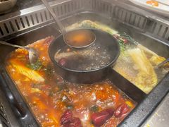 -老牌坊云南鱼豆花火锅(爱建店)