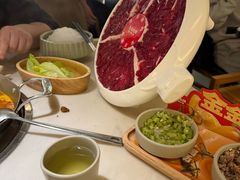 -左庭右院鲜牛肉火锅(浦江欢乐颂店)