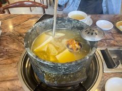-鲁朗纳麦石锅鸡庄园