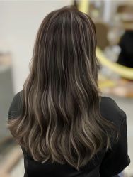 -艾美A·M Hair Salon