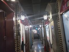 -东口码头·烧鸽子·鱼头泡饼·地方菜(金鹰悦城店)