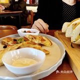 量超大，热乎乎的时候芝士也能拉丝