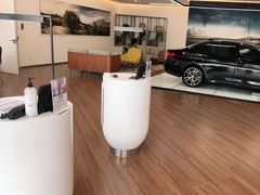 -宁波宝信宝马4S店(江北日湖店)