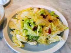 手撕圆白菜-懒人盐府人家(航天桥店)