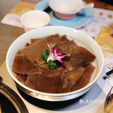 新西兰鳕鱼鱼胶火锅，喝汤涮肉蒸海鲜，吃法高大上  