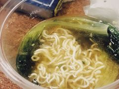三鲜华丰伊面-威邵鸡煲(西华路总店)