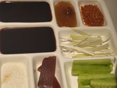 -小桃红·东北菜·春饼烤鸭(南阳湖街店)