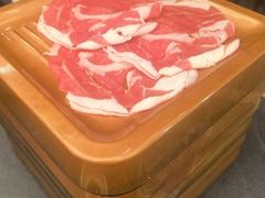 -牛YO寿喜烧·铁板烧和牛火锅自助(市府恒隆店)