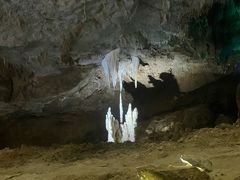 -巴马水晶宫