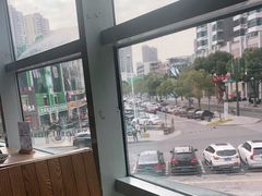 -蜜桃餐厅·伴山(湖滨商业街店)