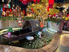 -老滇山寨•云南特色菜•地方菜•民族风情歌舞表演(金碧店)