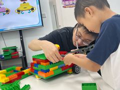 -童程童美·信息学竞赛·乐高机器人编程(长宁来福士校区)