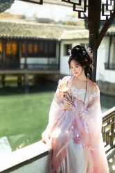 -一揽芳华汉服旗袍体验馆(拙政园店)