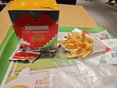 -麦当劳(杭州西湖银泰百货店)