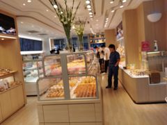 面包甜点陈列柜-好利来(抚顺万达店)