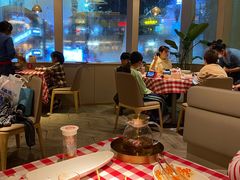 大堂-西贝莜面村(上海百联西郊店)