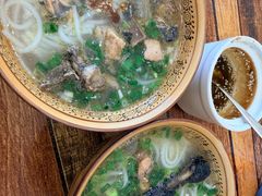 -正宗李家土鸡米线店