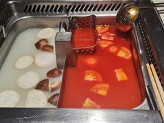 -海底捞火锅鲜切牛肉主题店(长寿路店)
