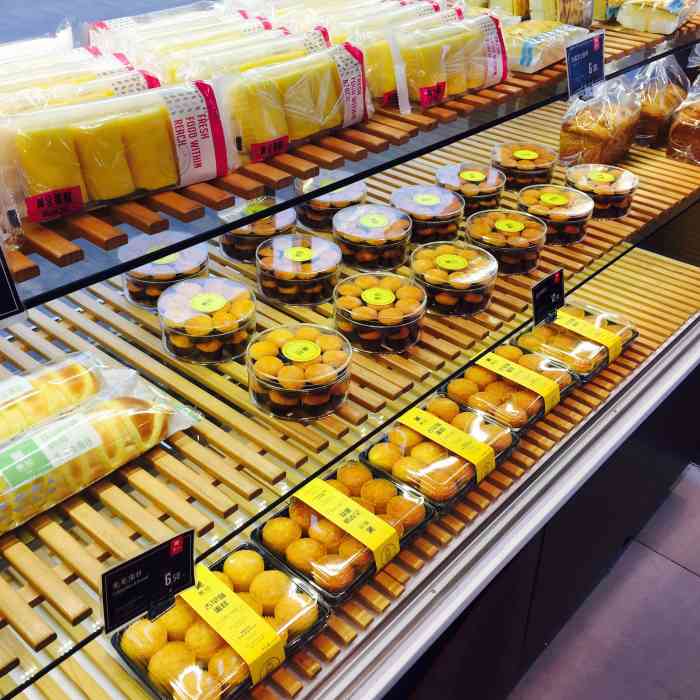 美喆西饼(嘉禾望岗店)-"经常过来这里买面包和蛋糕,今天刚好出门就.