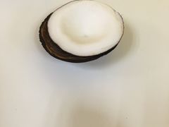 -志龙皇冠吃货椰子铺