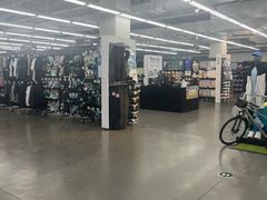 -迪卡侬(苗岭路店)