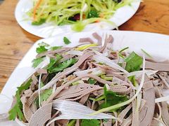 -溢心园香河肉饼总店