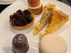 -圣丰索菲特·2 On 988 Café 自助餐厅