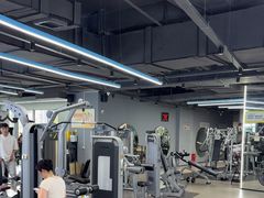 -超鹿运动(五四路恒力城店)