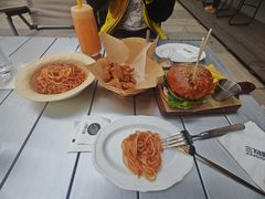 -三勾JJJ Burger&Coffee(梅溪湖店)
