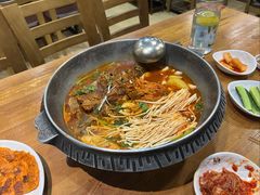 -喇喇排骨火锅·传统韩式脊骨汤(望京西园总店)