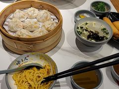 -馋三尺蟹粉小笼(人民广场店)