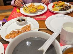 -四海一家自助餐(益田假日广场店)