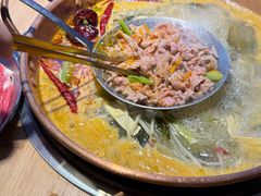 -洱火云南酸菜牛肉火锅(石景山当代商城店)