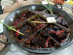 -正贰捌经重庆老火锅(建设路店)