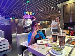 -海底捞火锅鲜切牛肉主题店(长寿路店)