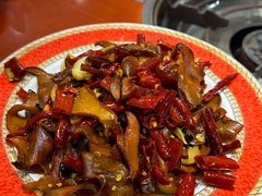 -菌之家·专业纯野生菌火锅·特色炒菌