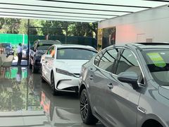 -比亚迪汽车王朝网(易能环耀银海大厦城市展厅)