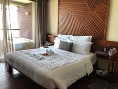 -三亚湾海居铂尔曼度假酒店