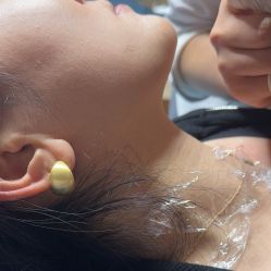 -百秀名媛纹绣美学护肤中心