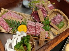 -山川小町·极番烧肉(新地假日广场店)