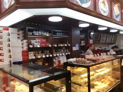 -红宝石·鲜奶小方·海派西点房(南丹店)