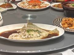 -鸿星花园酒家(银亿家园店)