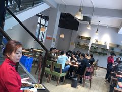 大堂-土桥手掌鸡·26年灌县老味道(都江堰店)
