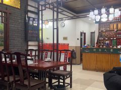 -湖南人家湘菜馆(镇江路店)